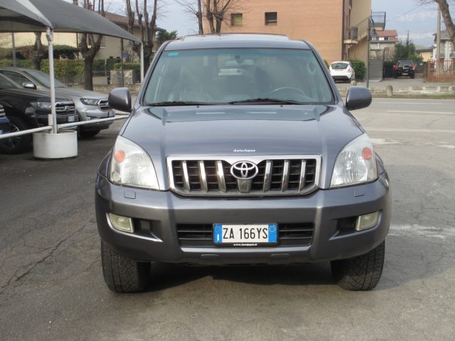 TOYOTA Land Cruiser 3.0 D-4D 16V cat 3 porte aut. Executive Immagine 1