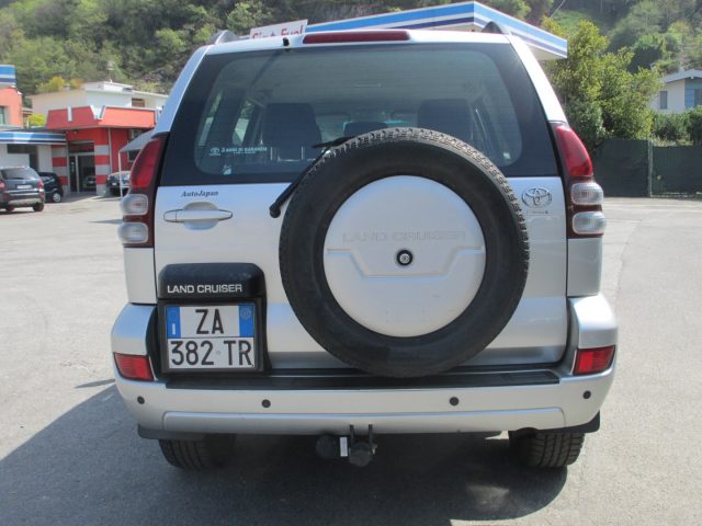 TOYOTA Land Cruiser 3.0 D-4D 16V cat 5 porte aut. Sol GANCIO TRAINO Immagine 4