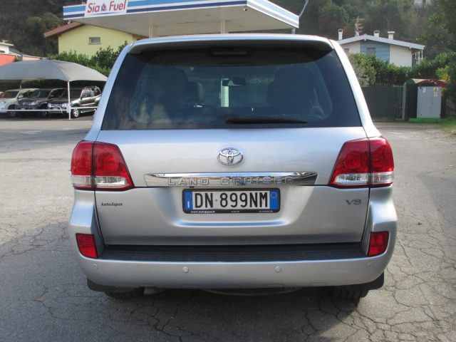 TOYOTA Land Cruiser V8 4.5 D4-D 7 posti Immagine 4