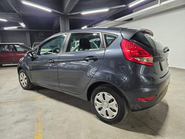 FORD Fiesta + 1.4 TDCi 68CV 5 porte Immagine 4