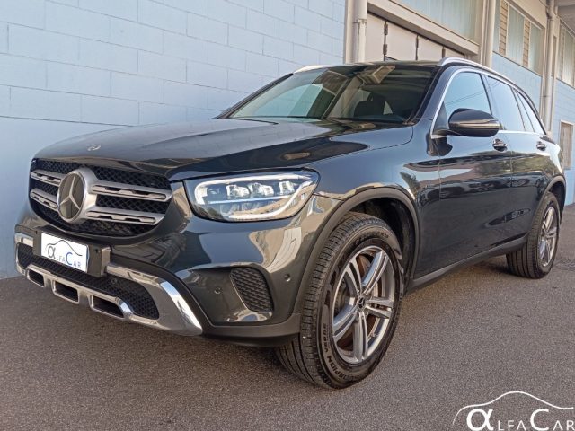 MERCEDES-BENZ GLC 300 e 4Matic EQ-Power Business Immagine 0