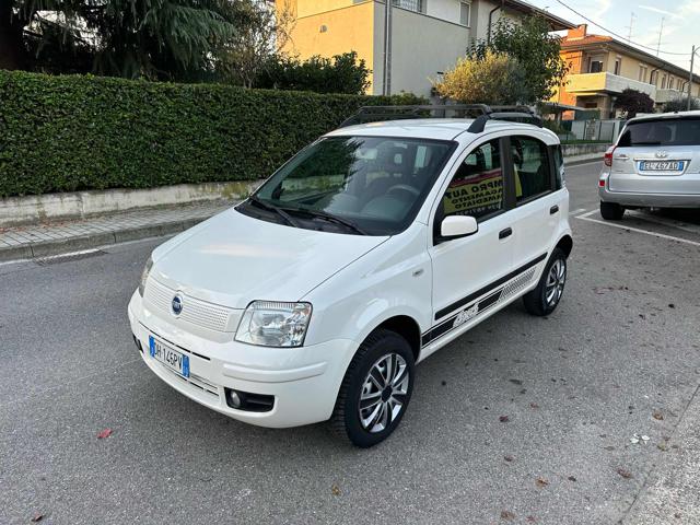 FIAT Panda 1.2 4x4 Immagine 1