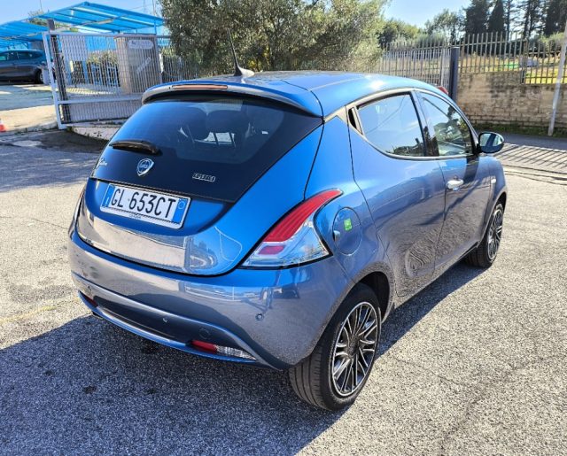 LANCIA Ypsilon 1.0 Hybrid Gold PREZZO REALE BLU ELEGANTE CARPLAY Immagine 3