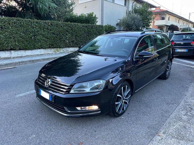 VOLKSWAGEN Passat Var. 2.0 TDI Highline BlueM.Tech. Immagine 1