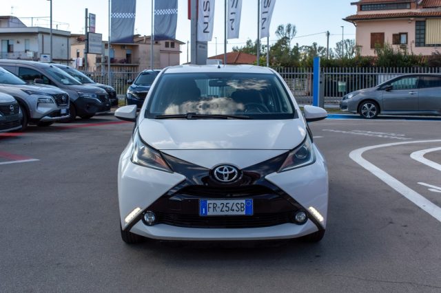 TOYOTA Aygo 1.0 VVT-i 69 CV 5 porte x-play Immagine 1