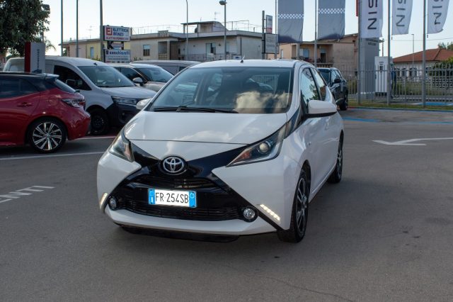 TOYOTA Aygo 1.0 VVT-i 69 CV 5 porte x-play Immagine 2