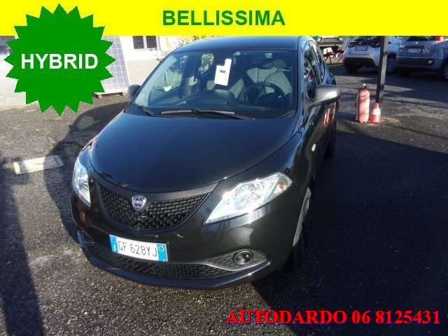 LANCIA Ypsilon 1.0 FireFly 5 porte S&S Hybrid Ecochic Silver Immagine 0