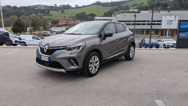 RENAULT Captur Plug-in Hybrid E-Tech 160 CV Intens Immagine 4