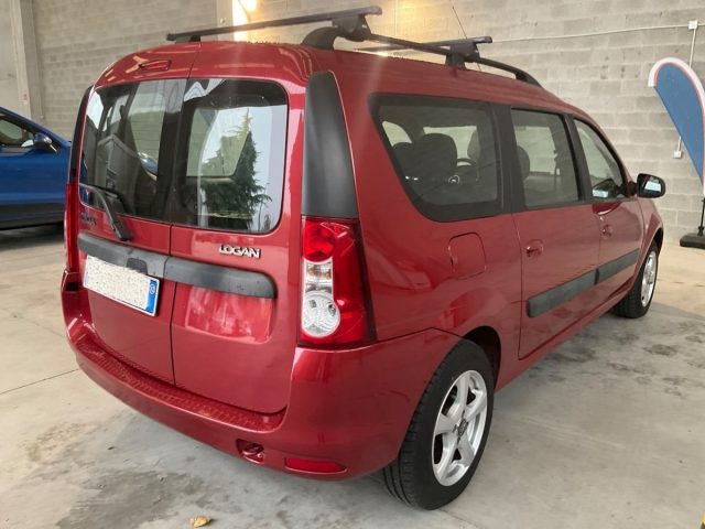 DACIA Logan MCV 1.6 85CV GPL 5 posti Embleme 1 prop Immagine 1