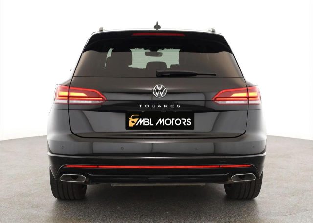 VOLKSWAGEN Touareg 3.0 V6 TDI 4M SCR R-LINE VIENNA TETTO Immagine 4