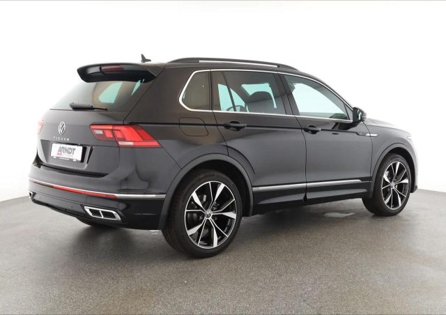 VOLKSWAGEN Tiguan 1.5 TSI 150 CV DSG R-LINE LED TETTO NAVI Immagine 1