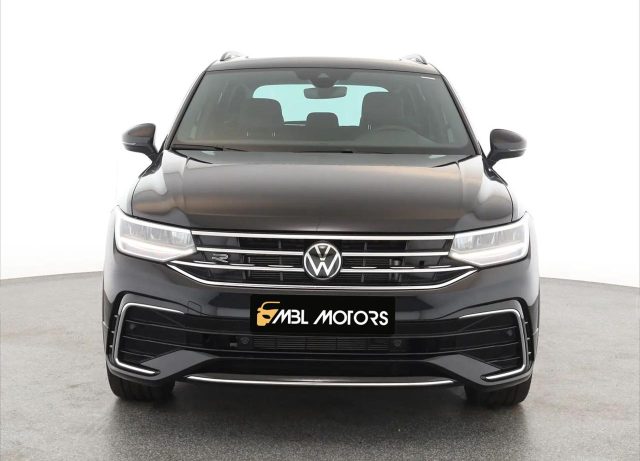 VOLKSWAGEN Tiguan 1.5 TSI 150 CV DSG R-LINE LED TETTO NAVI Immagine 2