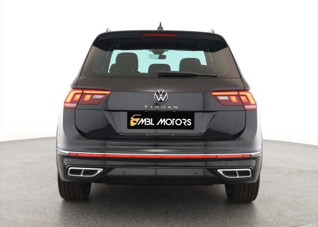 VOLKSWAGEN Tiguan 1.5 TSI 150 CV DSG R-LINE LED TETTO NAVI Immagine 4