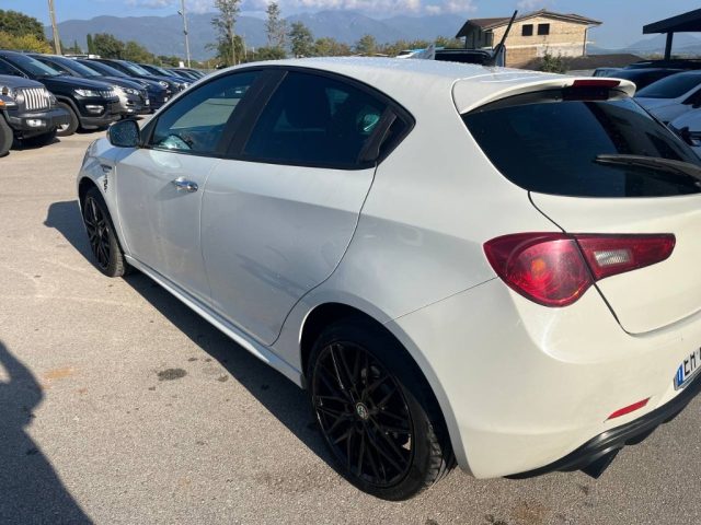 ALFA ROMEO Giulietta 1.6 JTDm-2 105 CV Distinctive Immagine 3