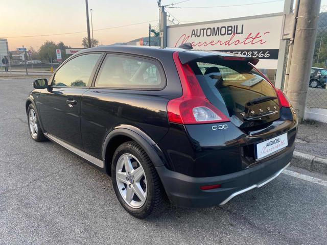 VOLVO C30 1.6 D Momentum Immagine 4