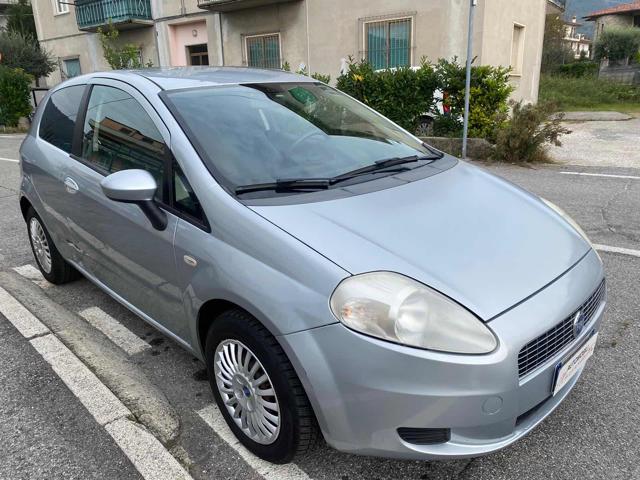 FIAT Grande Punto 1.4 Starjet 16V 3 porte Dynamic Immagine 2