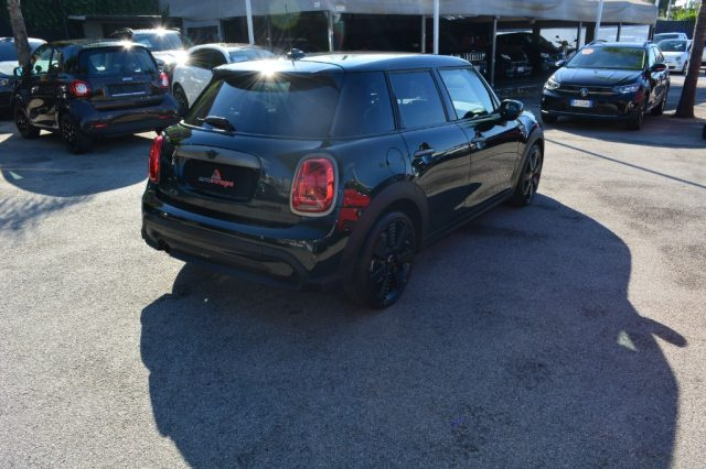 MINI Cooper 1.5 Cooper Resolute 5 porte Immagine 3