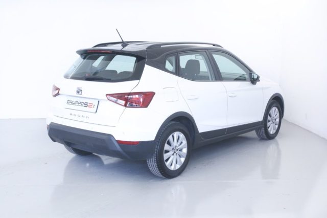 SEAT Arona 1.6 TDI 95 CV Style Fari Full LED Immagine 4