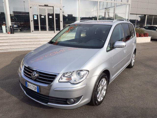 VOLKSWAGEN Touran 2.0 METANO-7 POSTI- 1°PROP-KM CERTIFICATI Immagine 1