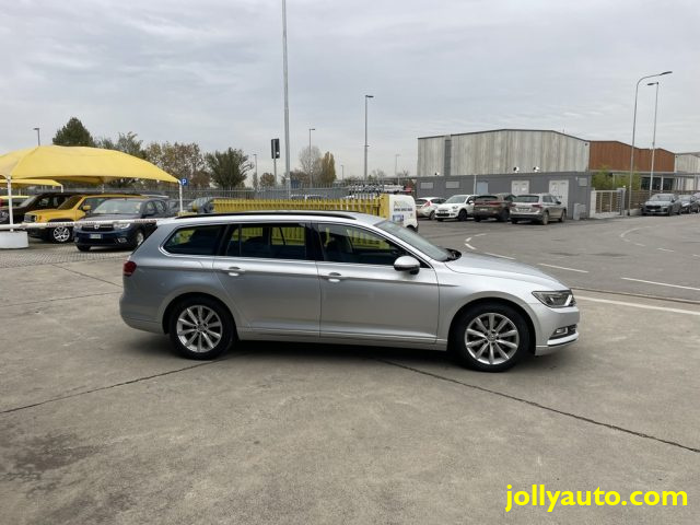 VOLKSWAGEN Passat Variant 2.0 TDI DSG Business BlueMotion Tech Immagine 3