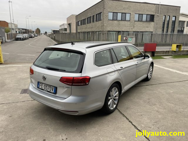 VOLKSWAGEN Passat Variant 2.0 TDI DSG Business BlueMotion Tech Immagine 4