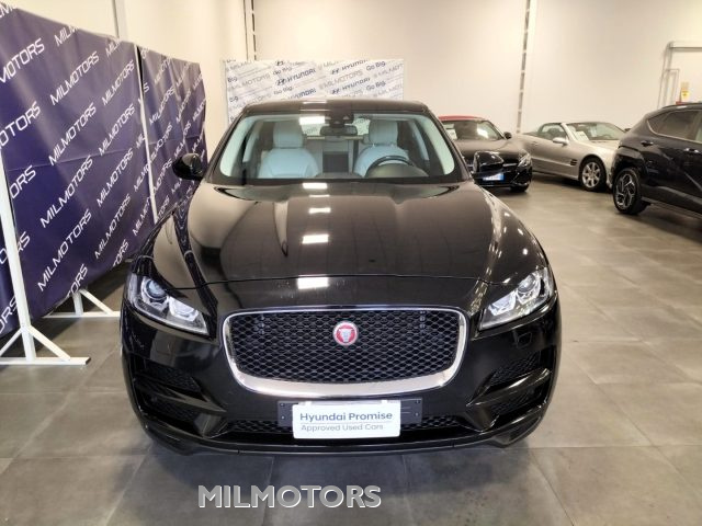 JAGUAR F-Pace Jaguar F-PACE 2.0TD Night Edition Immagine 2