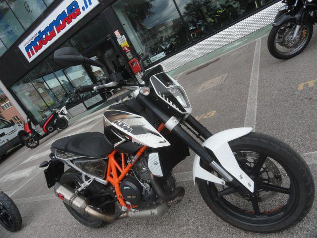 KTM 690 Duke 690 DUKE Immagine 1