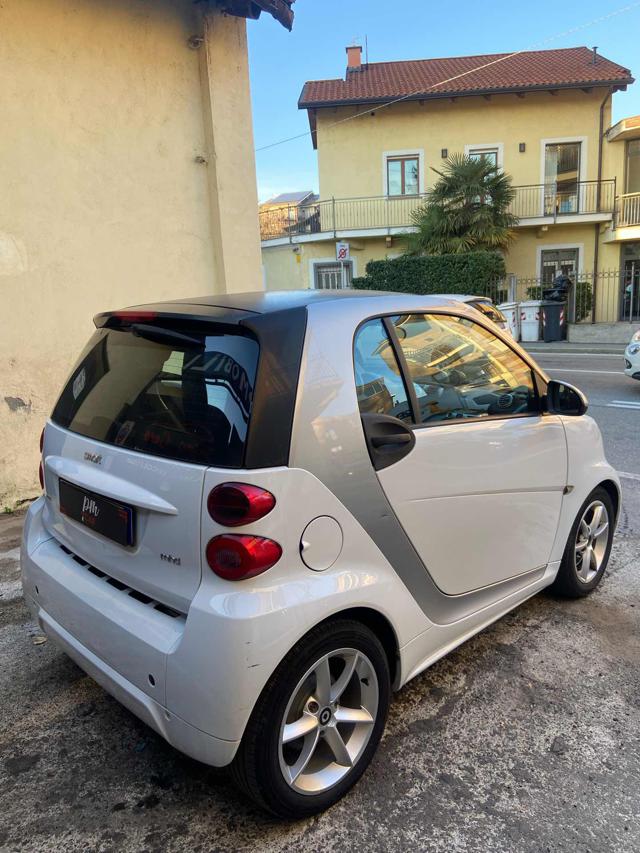 SMART ForTwo 1000 45 kW MHD coupé pure Immagine 4