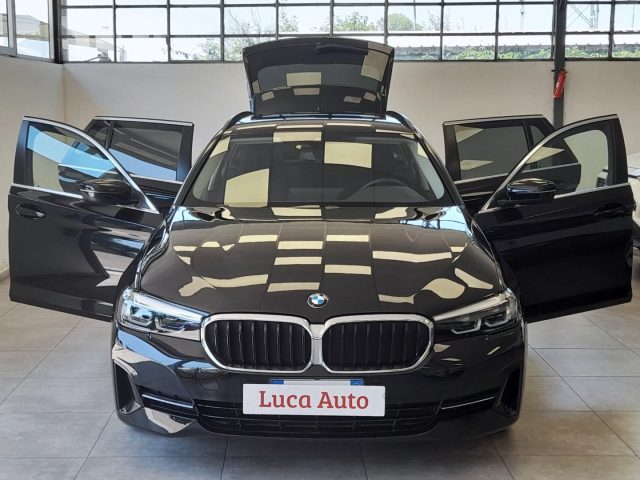 BMW 530 d 48V xDrive Touring *UNICO PROPRIETARIO* Immagine 1