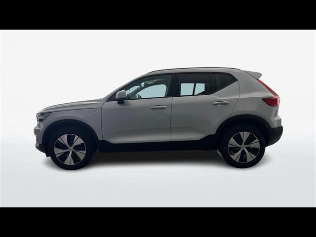 VOLVO XC40 1.5 T2 Momentum Pro Geartronic my21 Immagine 1