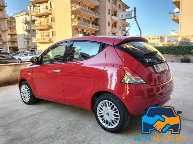 LANCIA Ypsilon 1.2 69 CV 5p Platinum. OK NEOPATENTATI. UNIPRO. Immagine 2