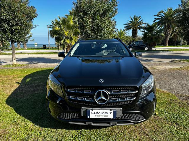 MERCEDES-BENZ GLA 200 d Automatic Business Immagine 2