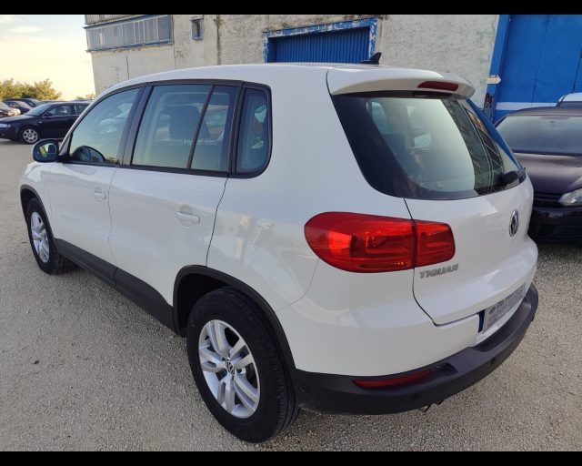 VOLKSWAGEN Tiguan 2.0 TDI 110 CV Trend & Fun BlueMotion Technology Immagine 2