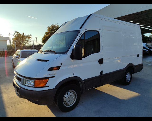 IVECO Daily 35S12V 2.3 Hpi TDI PC-TM Furgone L Immagine 1