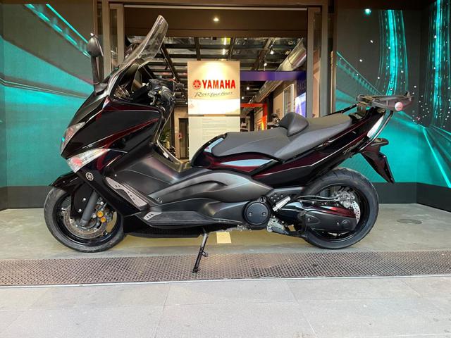 YAMAHA T-Max 500 . Immagine 3