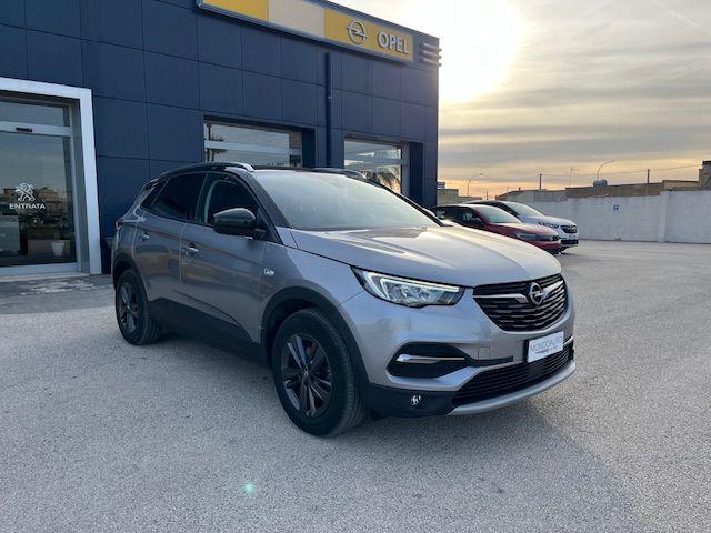 OPEL Grandland X 1.5 diesel Ecotec Start&Stop aut. AT8 Design Line Immagine 1