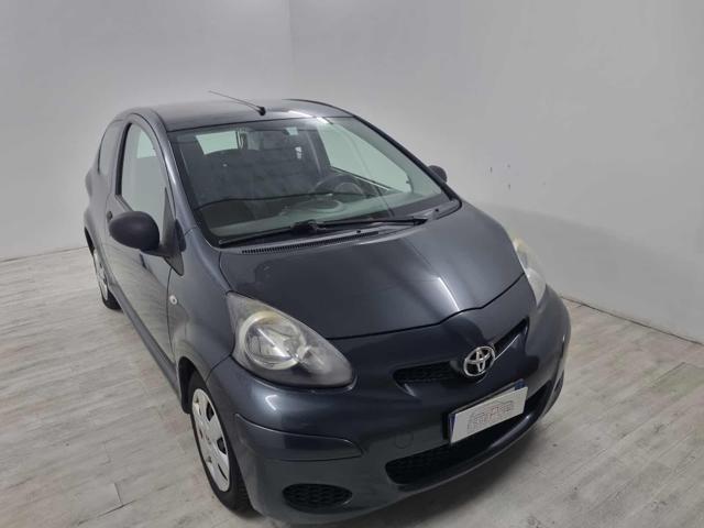 TOYOTA Aygo 1.0 12V VVT-i 3 porte Now Immagine 1