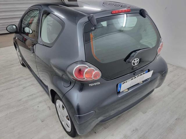 TOYOTA Aygo 1.0 12V VVT-i 3 porte Now Immagine 2