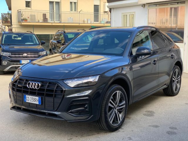 AUDI Q5 Sportback 40 TDI quattro S tronic Immagine 2