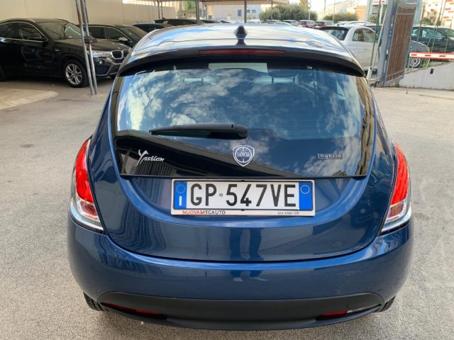 LANCIA Ypsilon 1.0 FireFly 5 porte S&S Hybrid Silver Immagine 4