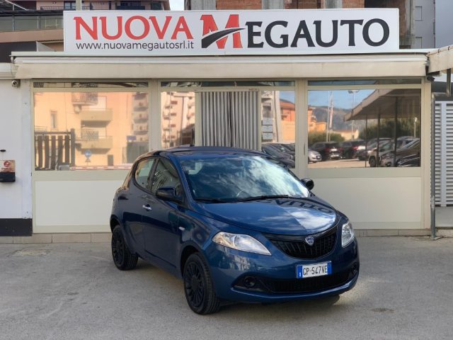 LANCIA Ypsilon 1.0 FireFly 5 porte S&S Hybrid Silver Immagine 0