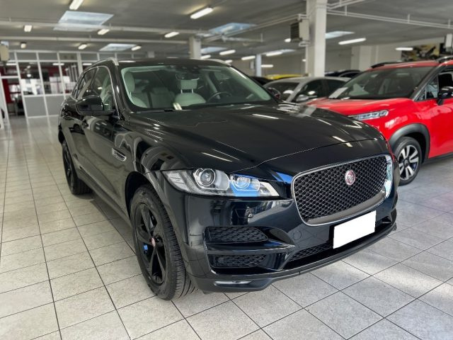 JAGUAR F-Pace 2.0 D 240 CV AWD aut. Prestige Immagine 0