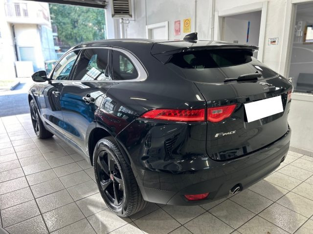 JAGUAR F-Pace 2.0 D 240 CV AWD aut. Prestige Immagine 2