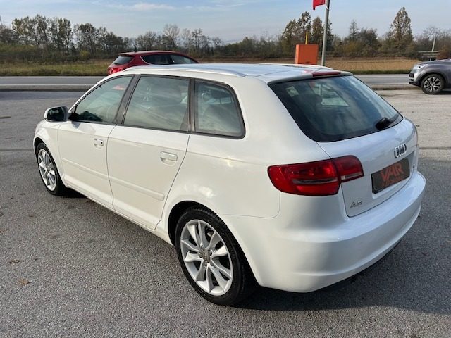 AUDI A3 SPB 2.0 TDI F.AP. Ambition Immagine 3