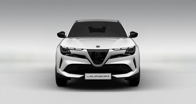 ALFA ROMEO Junior 1.2 136 CV Hybrid eDCT6 Speciale Immagine 1