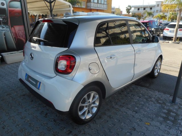 SMART ForFour SMART FOFOUR 70 1.0 twinamic Passion Immagine 3