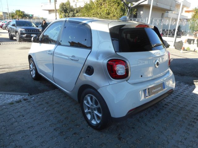 SMART ForFour SMART FOFOUR 70 1.0 twinamic Passion Immagine 4