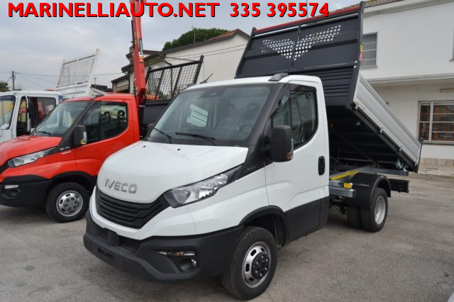 IVECO Daily 35C14 2.3 RIBALT.TRILATERALE MY2024 P.CONSEGNA Immagine 0