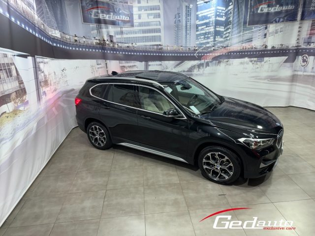 BMW X1 sDrive18d xLine Plus FULL-LED NAVI PELLE TETTO Immagine 3