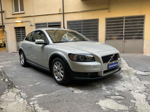 VOLVO C30 2.0 D Kinetic KM 90?000 km ORIGINALI!!!! Immagine 1